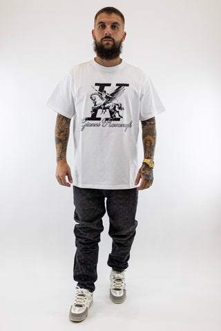 T-Shirt Preta Knight Gianni Kavanagh