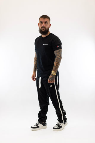T-Shirt Preta Champion