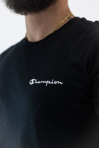 T-Shirt Preta Champion