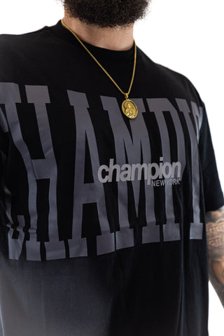 T-Shirt Oversized Preta Champion