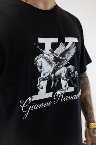 T-Shirt Preta Knight Gianni Kavanagh