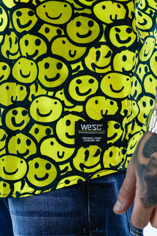 Camisa Amarela Smiley Wesc