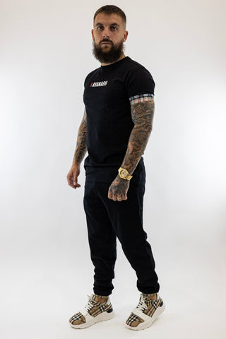 T-Shirt Preta com Elastico British Gianni Kavanagh