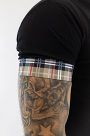 T-Shirt Preta com Elastico British Gianni Kavanagh